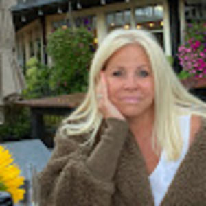 Meet your Posher, Deb